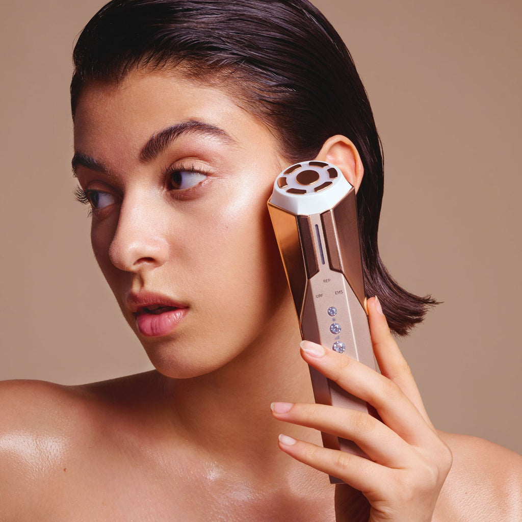 REVA Instant Age Renewal Wand